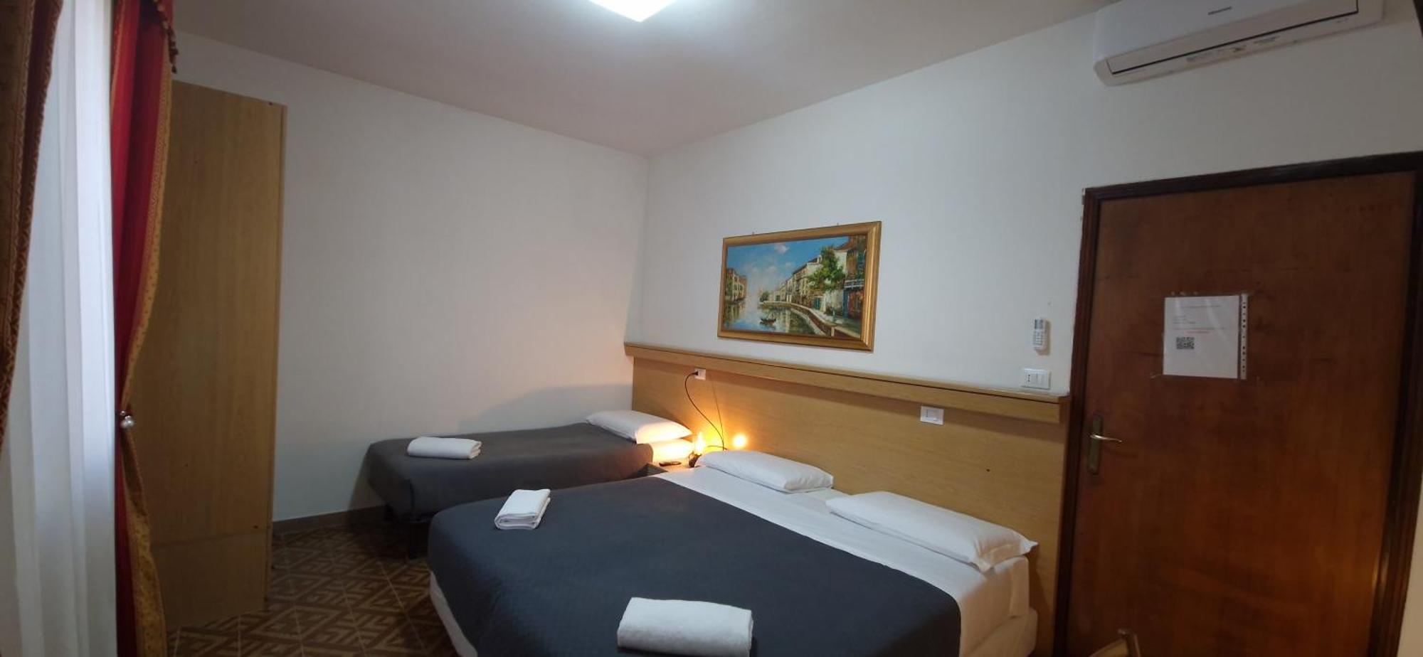 Hotel Tito Mestre Buitenkant foto