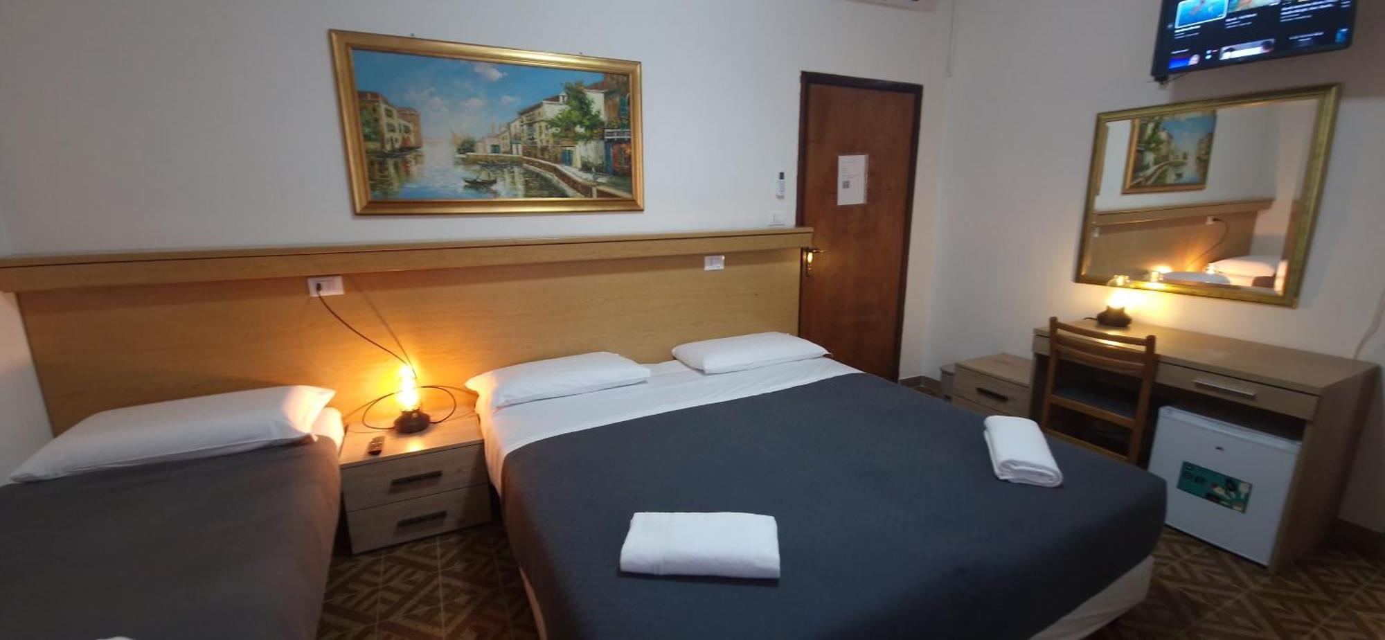 Hotel Tito Mestre Buitenkant foto